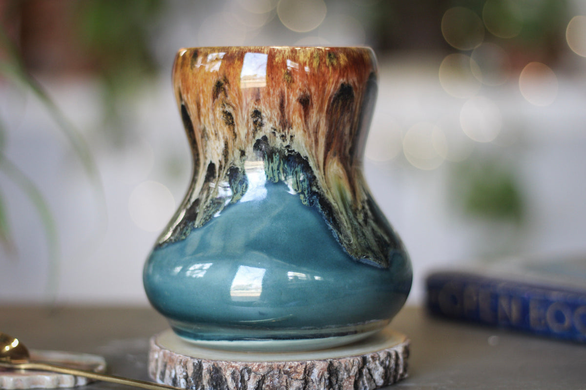 23-D Molten Cheetah Squat Acorn Gourd Mug, 23 oz.