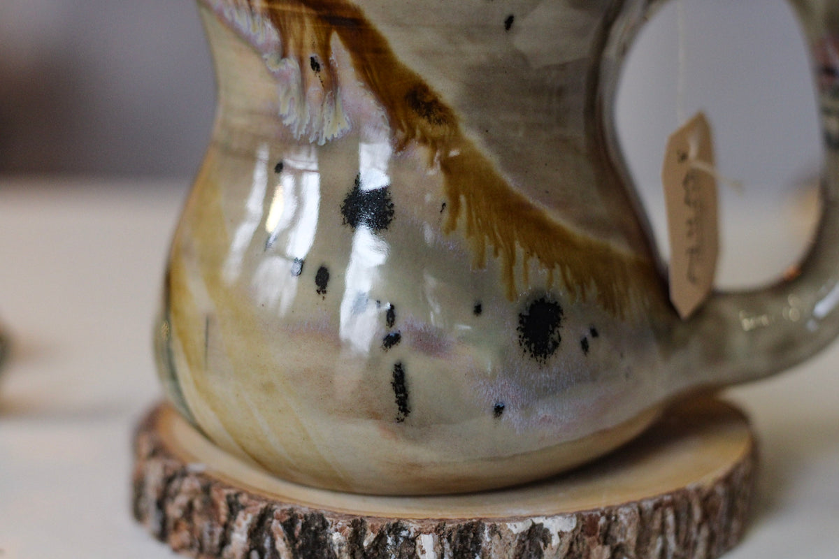 22-F EXPERIMENT Petite Notched Gourd Mug, 13 oz.