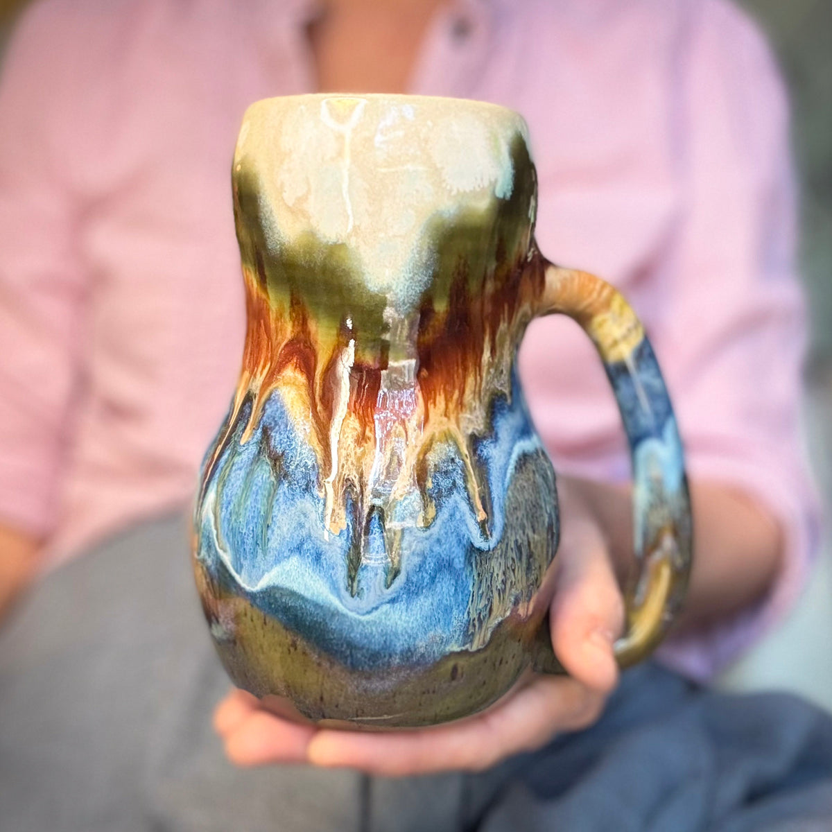 20-B Green Mountain Curvy Mug, 25 oz.
