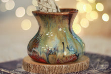 Load image into Gallery viewer, 18-F 'FLOW' Variation Small Flared Cup/Vase, 10 oz.