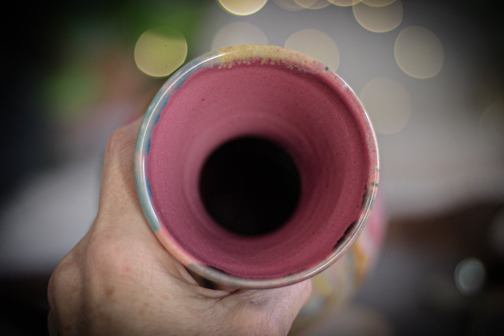 22-C 'FLOW' Vase, 23 oz.