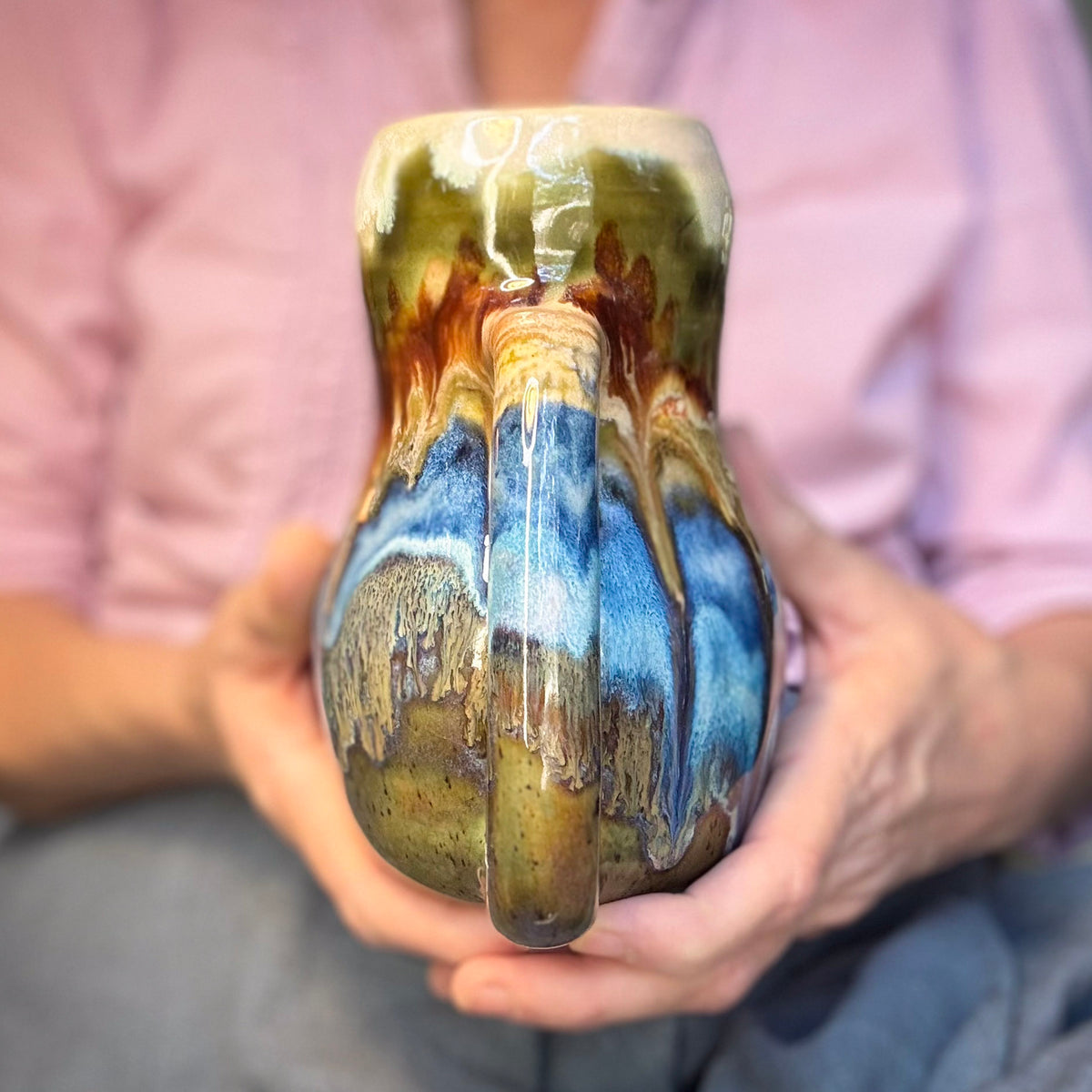 20-B Green Mountain Curvy Mug, 25 oz.