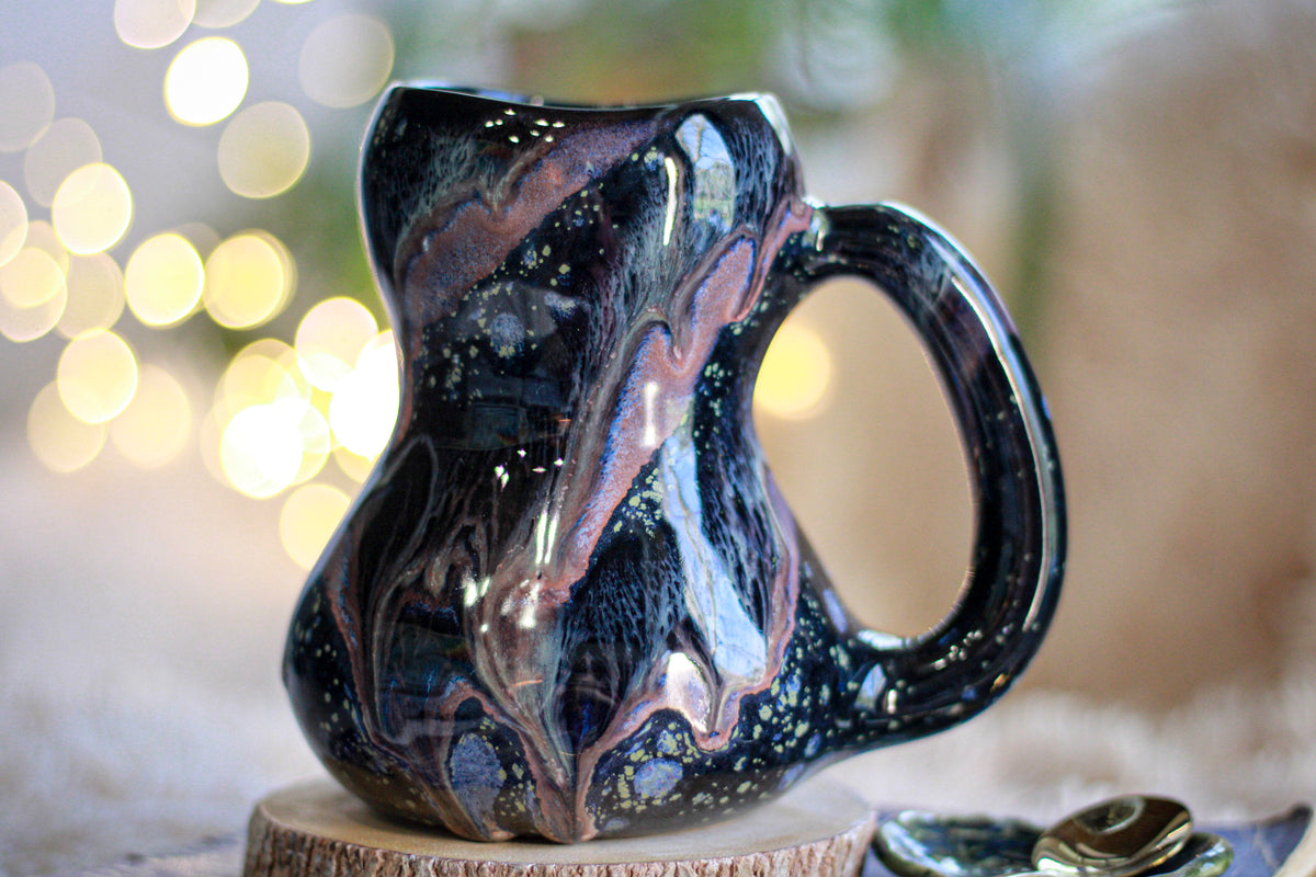 18-C Cosmic Amethyst Grotto Gourd Mug, 20 oz.