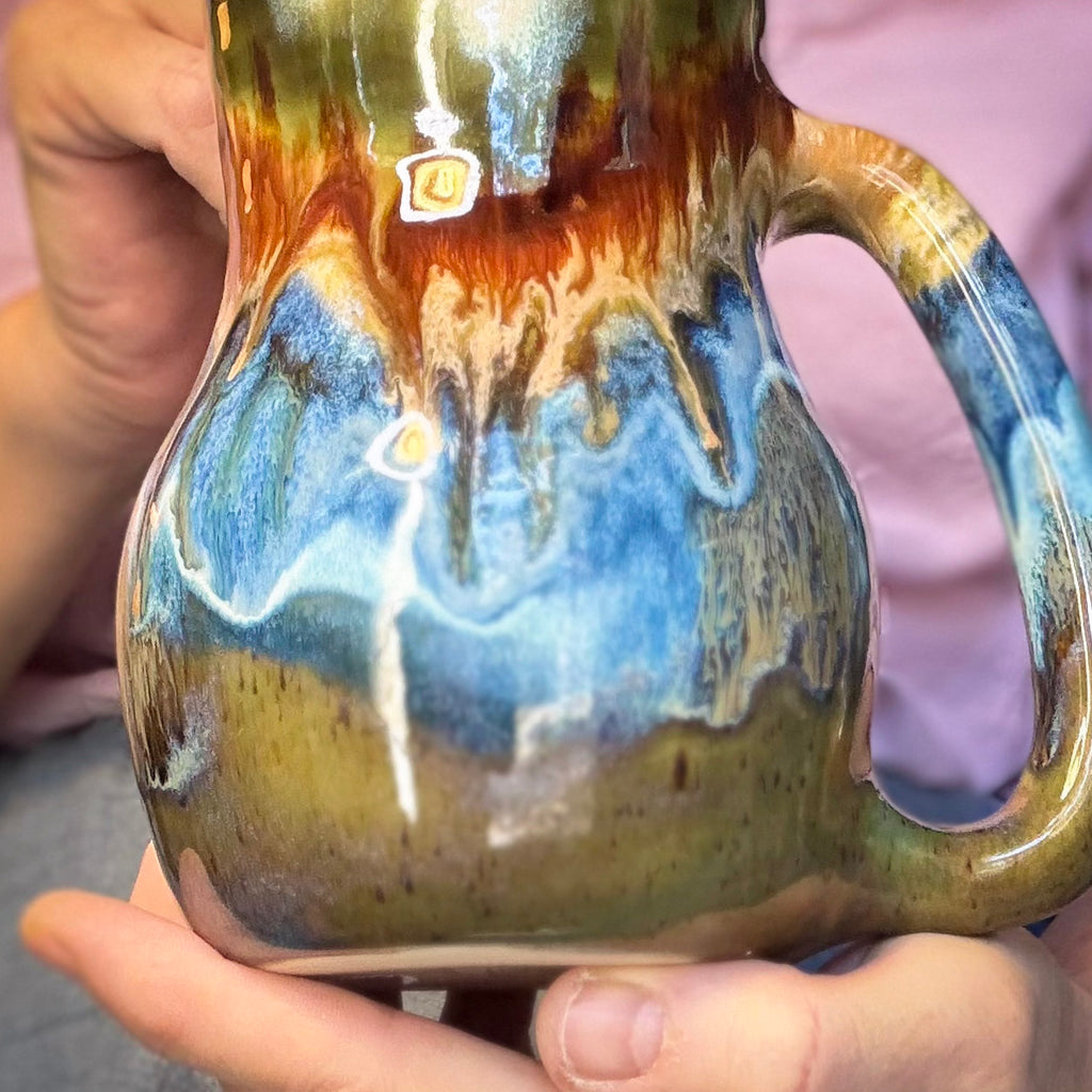 20-B Green Mountain Curvy Mug, 25 oz.