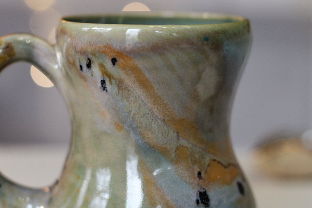 23-F EXPERIMENT Petite Acorn Gourd Mug, 15 oz.