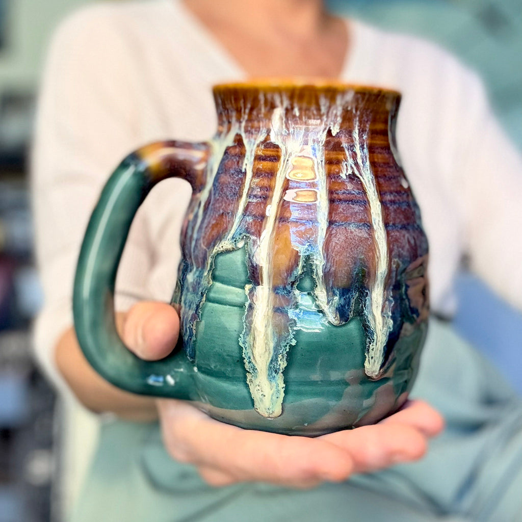 21-F New Wave Textured Flared Mug, 24 oz.