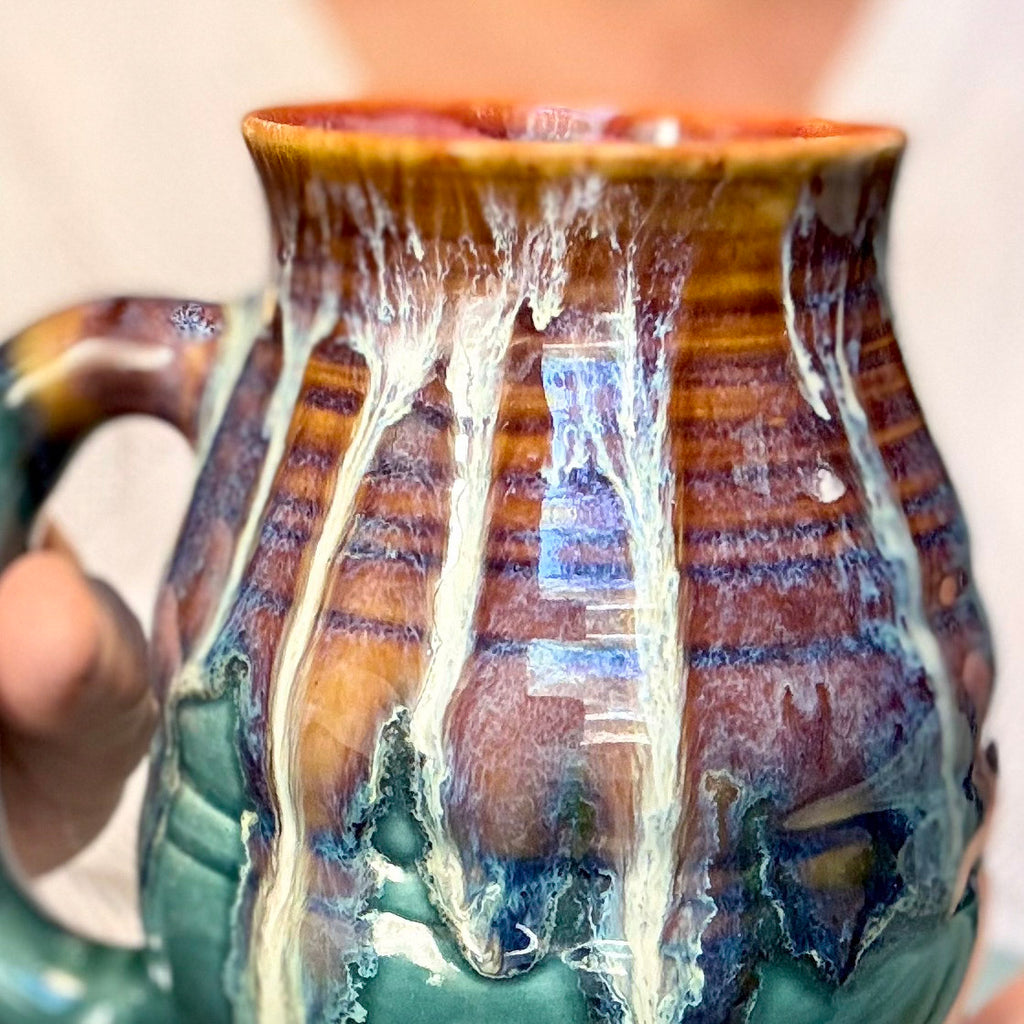 21-F New Wave Textured Flared Mug, 24 oz.