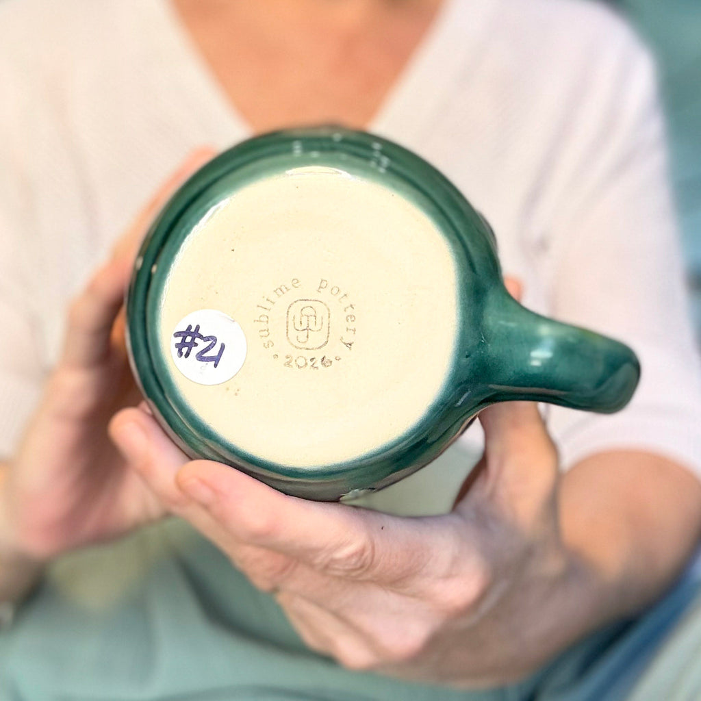 21-F New Wave Textured Flared Mug, 24 oz.
