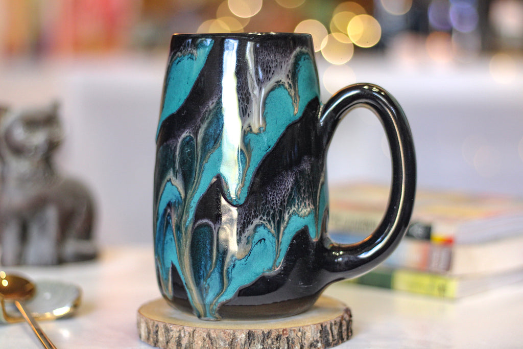 22-D Turquoise Grotto Mug - MISFIT, 25 oz. - 15% off