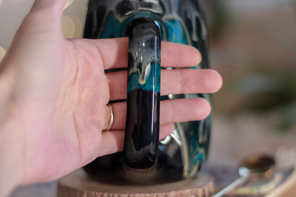 19-D Turquoise Grotto Mug - MISFIT, 22 oz. - 15% off