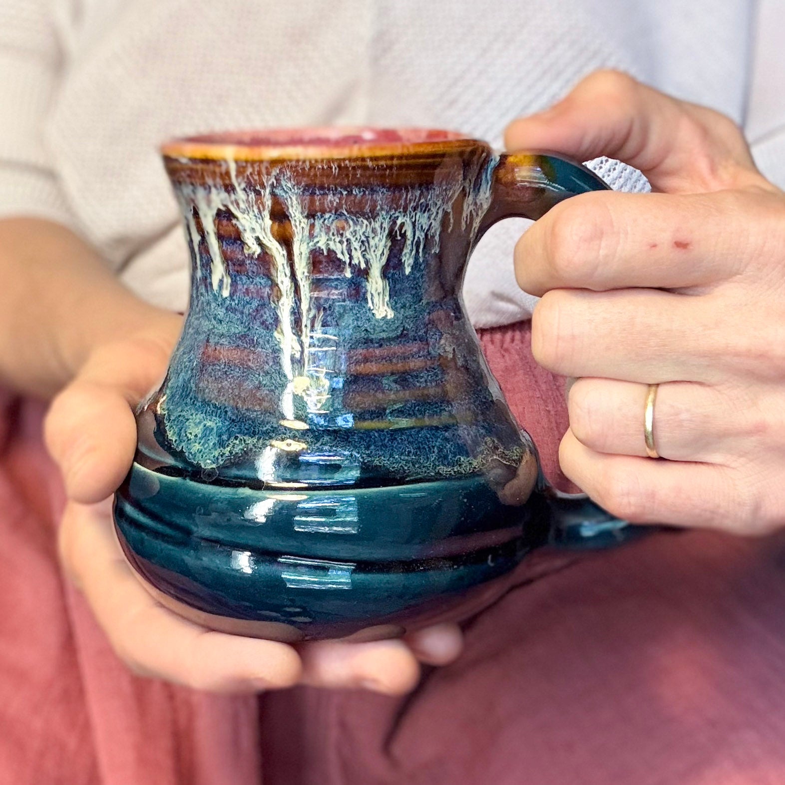 25-F New Wave Flared Textured Mug, 16 oz.