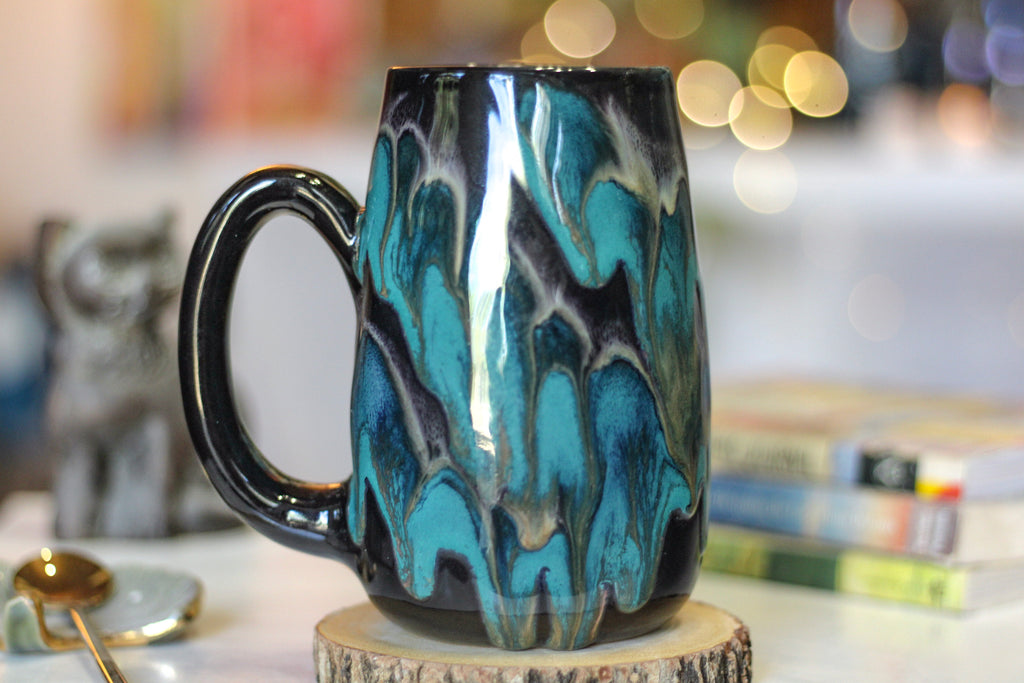 22-D Turquoise Grotto Mug - MISFIT, 25 oz. - 15% off