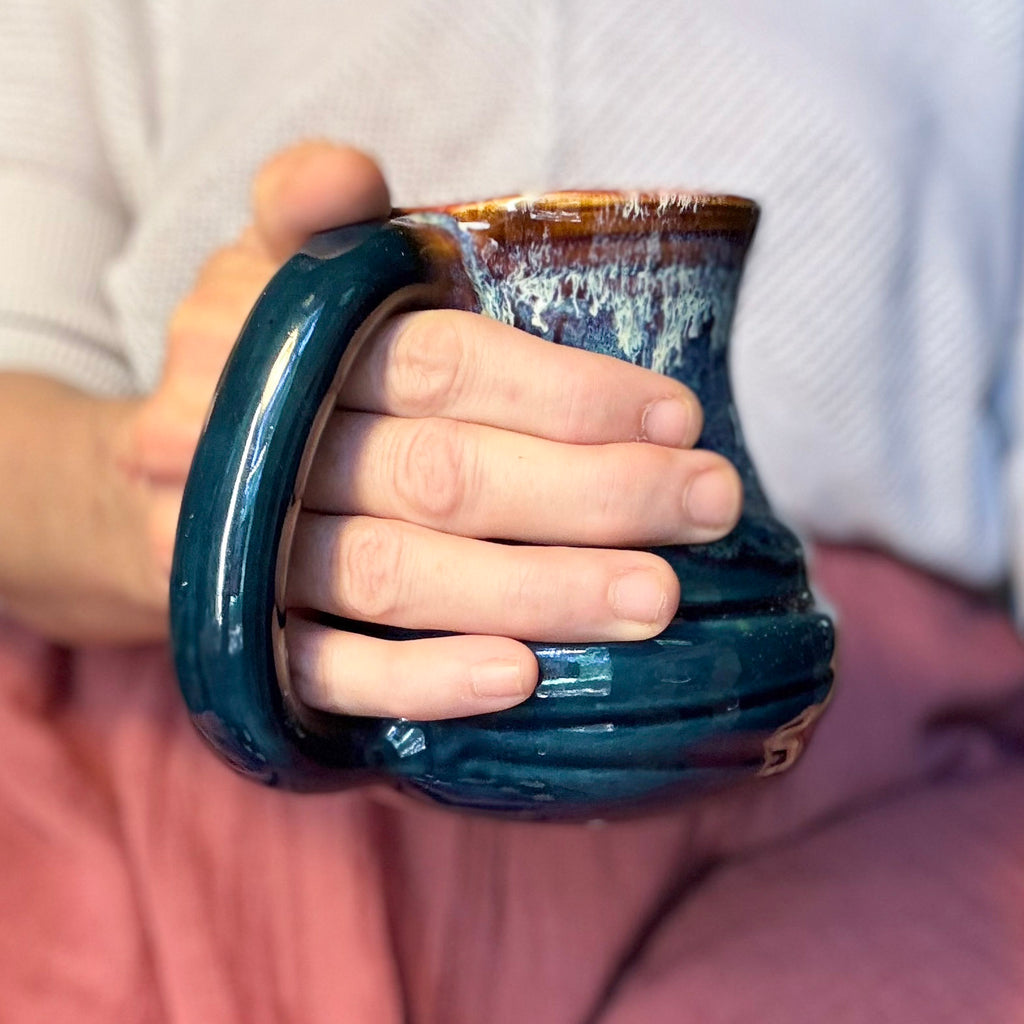 25-F New Wave Flared Textured Mug, 16 oz.