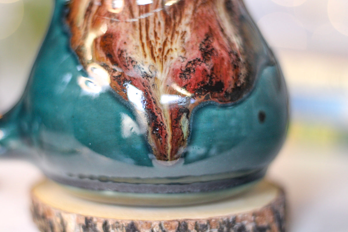 25-D Caramel Flared Acorn Mug, 18 oz.