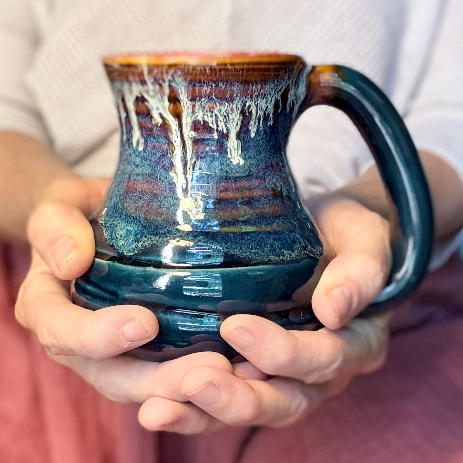 25-F New Wave Flared Textured Mug, 16 oz.