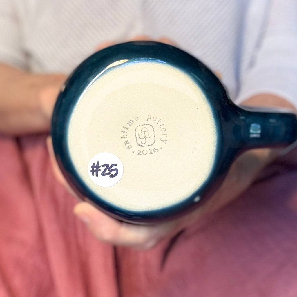 25-F New Wave Flared Textured Mug, 16 oz.