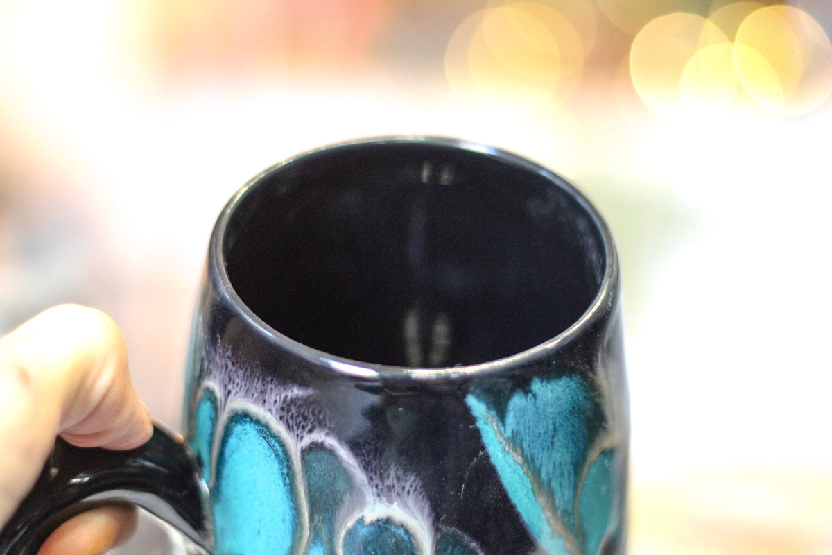 22-D Turquoise Grotto Mug - MISFIT, 25 oz. - 15% off
