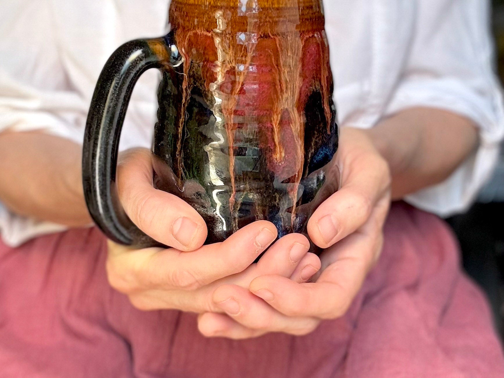 26-D Magenta Haze Swirly Mug, 24 oz.