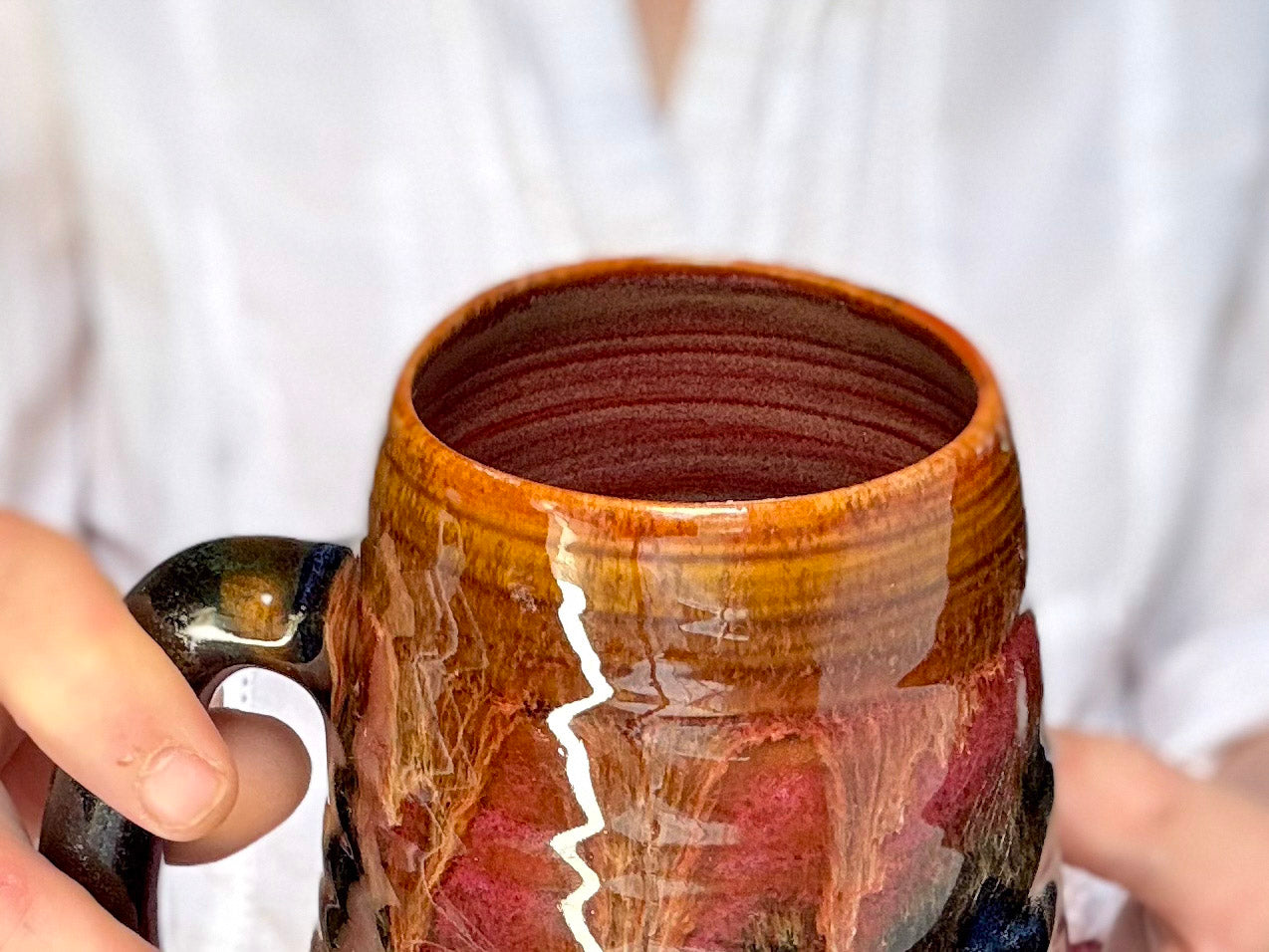 26-D Magenta Haze Swirly Mug, 24 oz.
