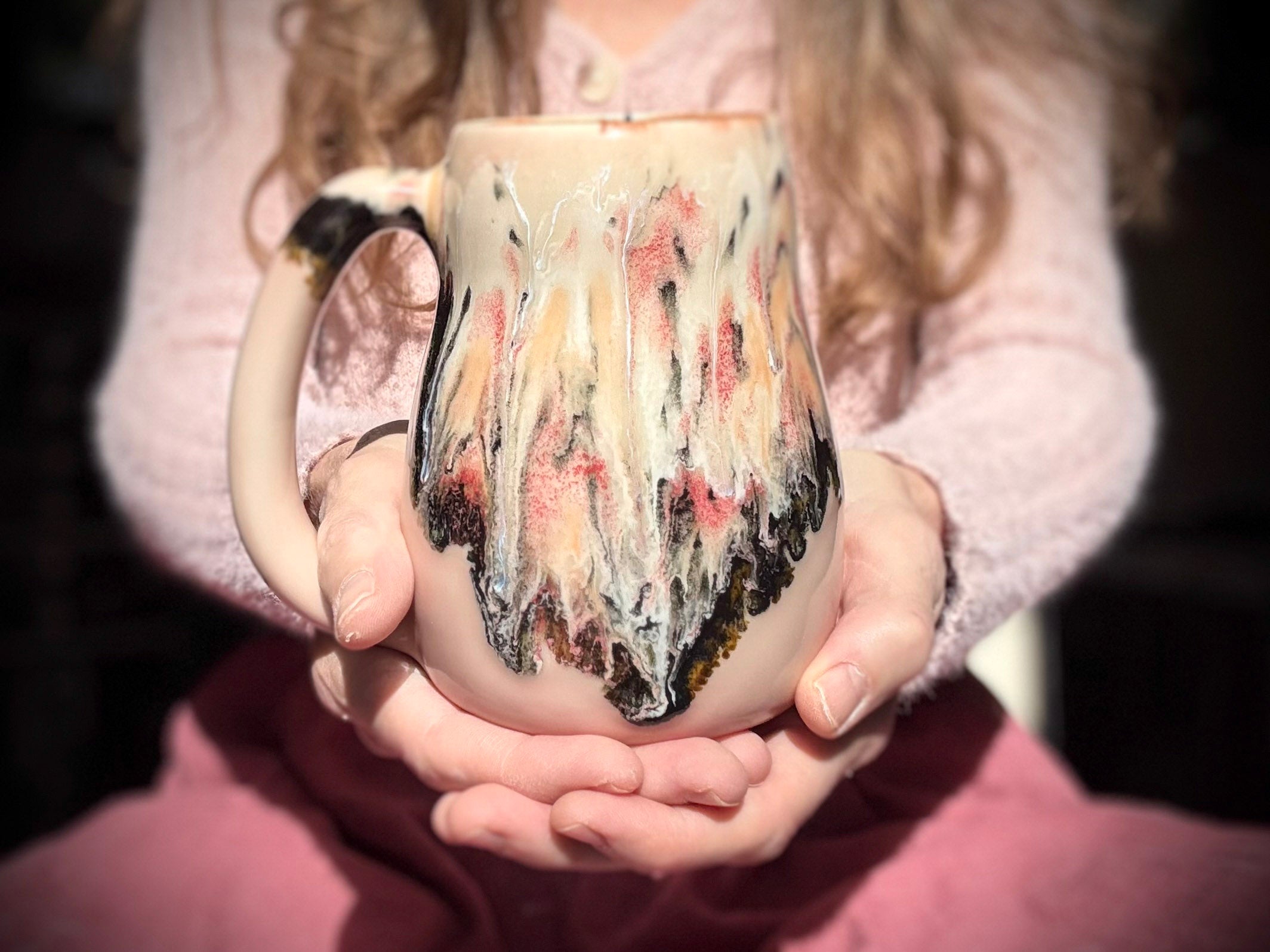 04-E Granny's Lace Mid Mod Mug, 20 oz.