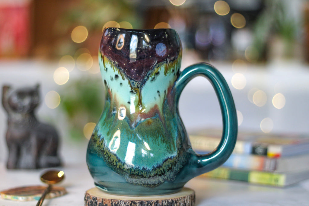 29-A Rocky Mountain Midnight Acorn Gourd Mug - TOP SHELF, 28 oz.