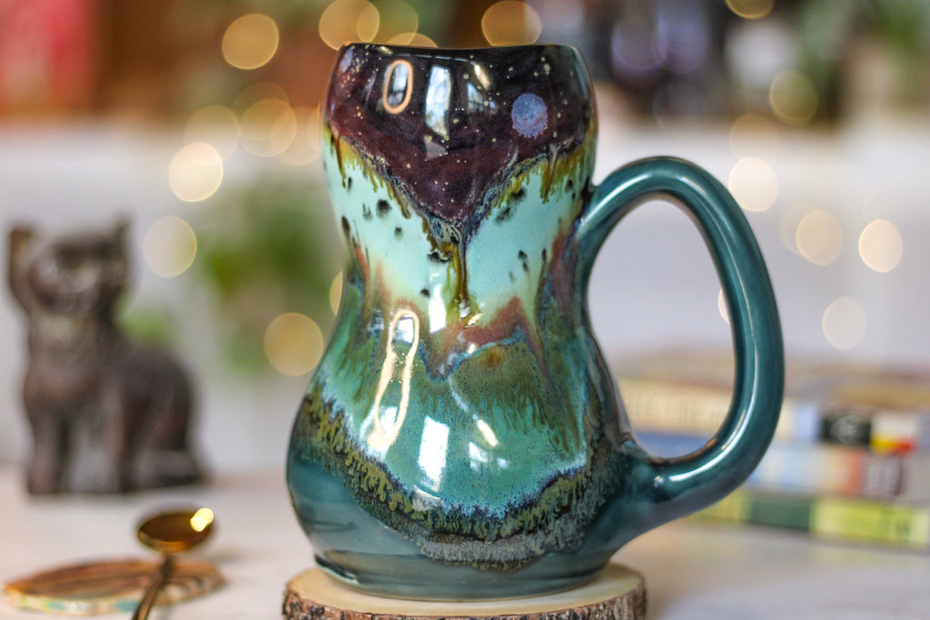 29-A Rocky Mountain Midnight Acorn Gourd Mug - TOP SHELF, 28 oz.