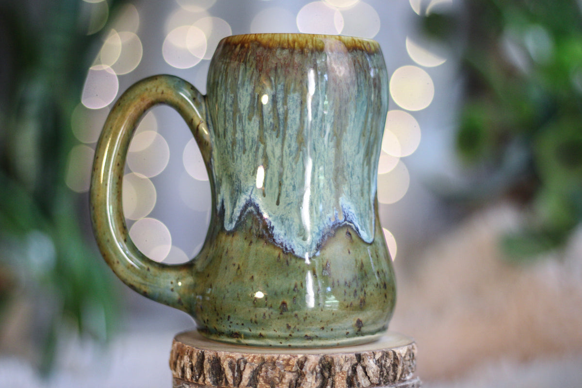 04-D Mossy Falls Acorn Gourd Mug, 20 oz.