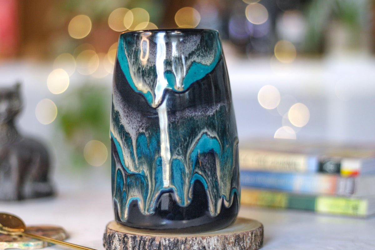 34-D Turquoise Grotto Mug - MISFIT, 21 oz. - 15% off