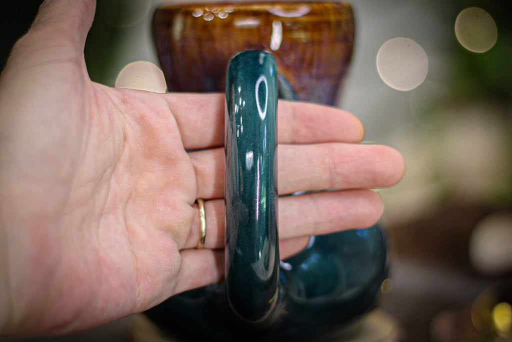 04-D Classic Electric Wave Gourd Mug, 17 oz.