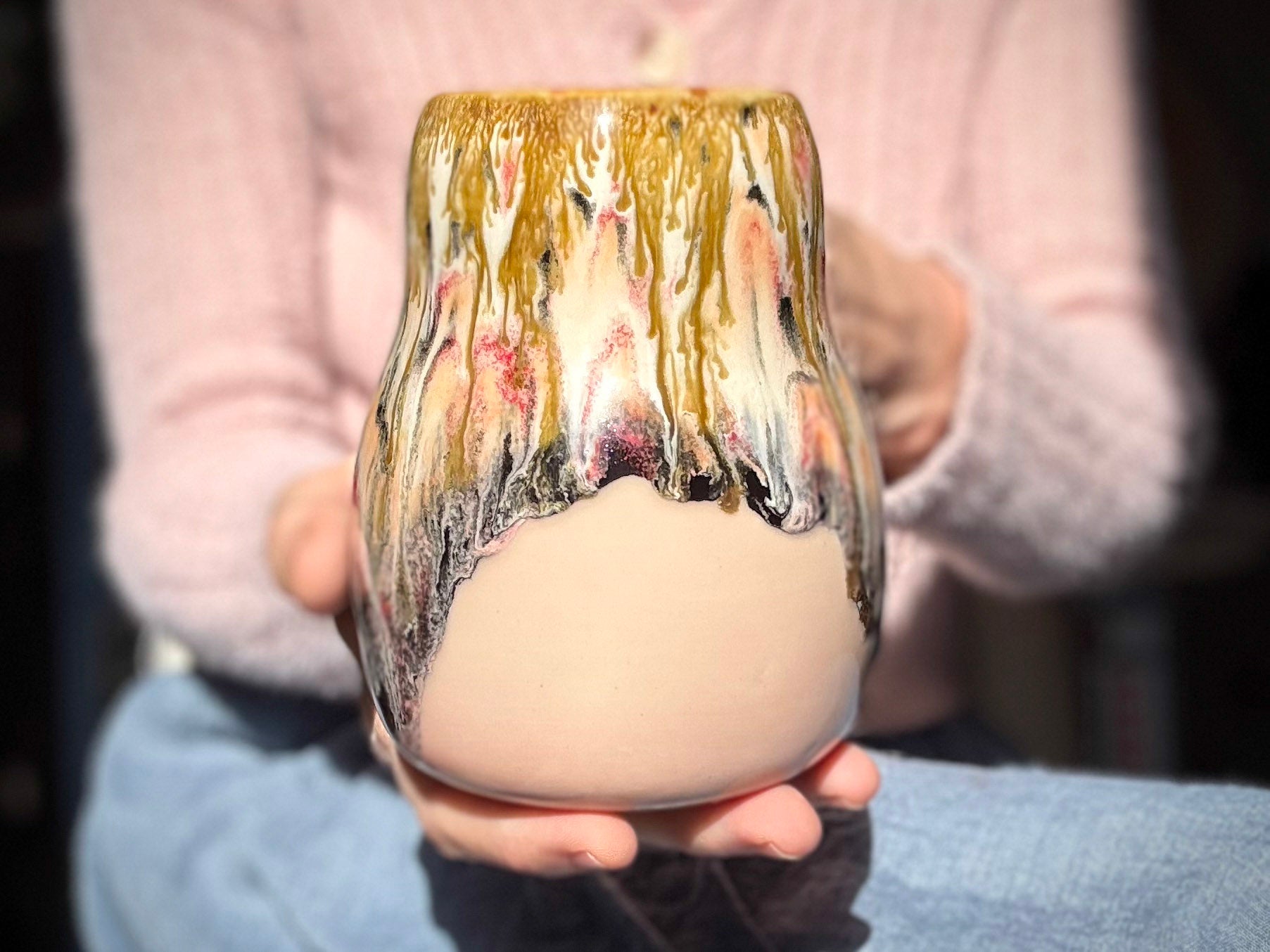 04-E Granny's Lace Mug, 21 oz.