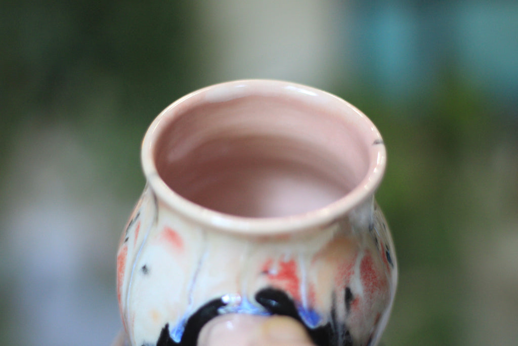 03-D Granny's Lace Mug, 20 oz.- MINOR MISFIT, 10% off