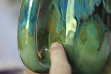 Load image into Gallery viewer, 03-D Green 'FLOW' PROTOTYPE Mug - TOP SHELF MISFIT, 20 oz.