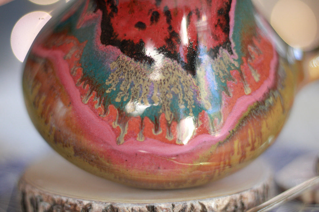 03-A Golden 'FLOW' Gourd Mug - TOP SHELF, 20 oz.