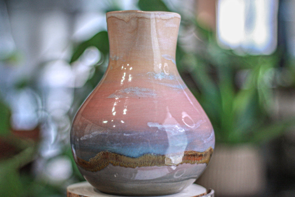 04-D EXPERIMENT Pitcher, 22 oz.
