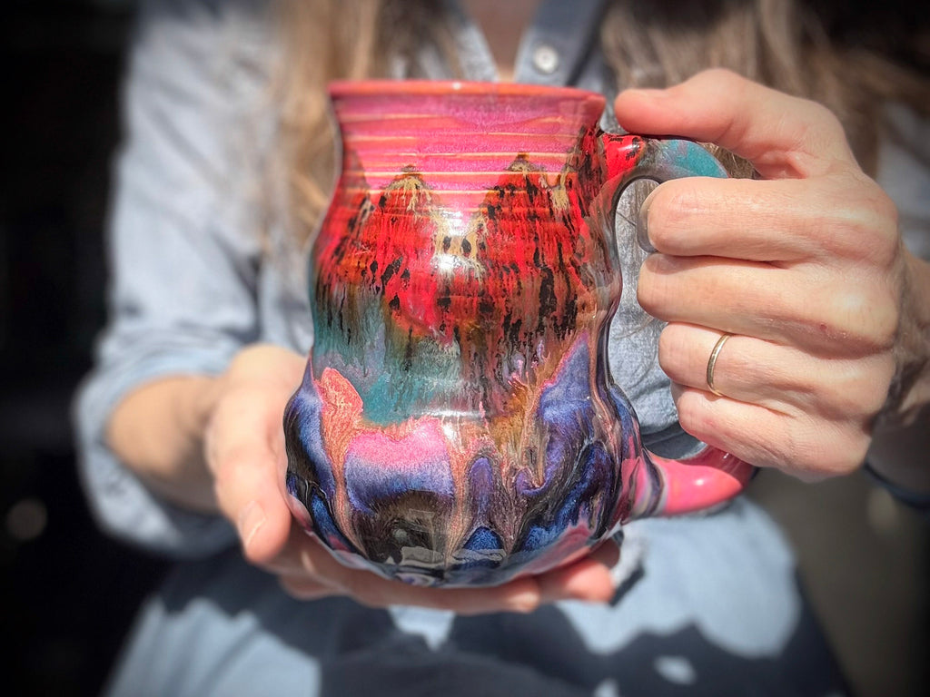 05-B Strawberry Fields Cuddle Mug - TOP SHELF MISFIT, 19 oz.