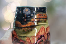 Load image into Gallery viewer, 04-A Green Mountain Midnight Variation Textured Divot Cup, 17 oz - TOP SHELF