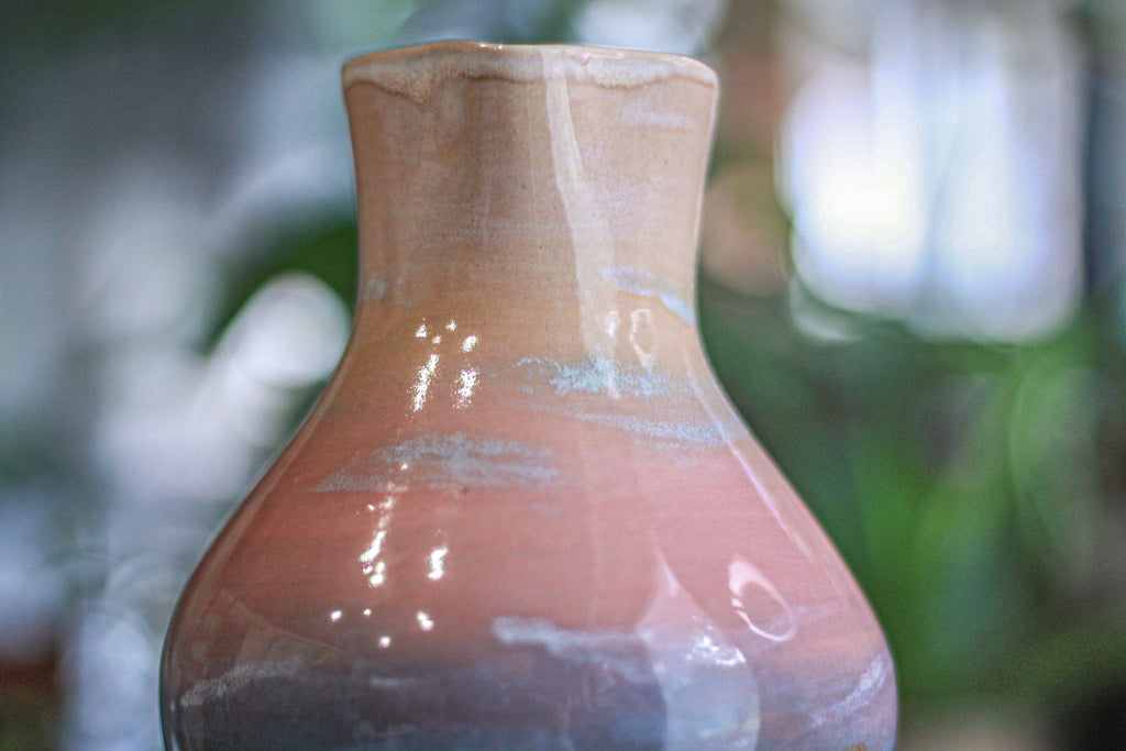 04-D EXPERIMENT Pitcher, 22 oz.