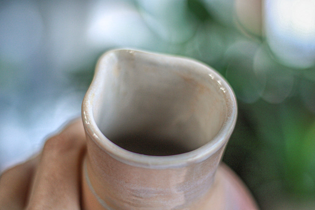 04-D EXPERIMENT Pitcher, 22 oz.