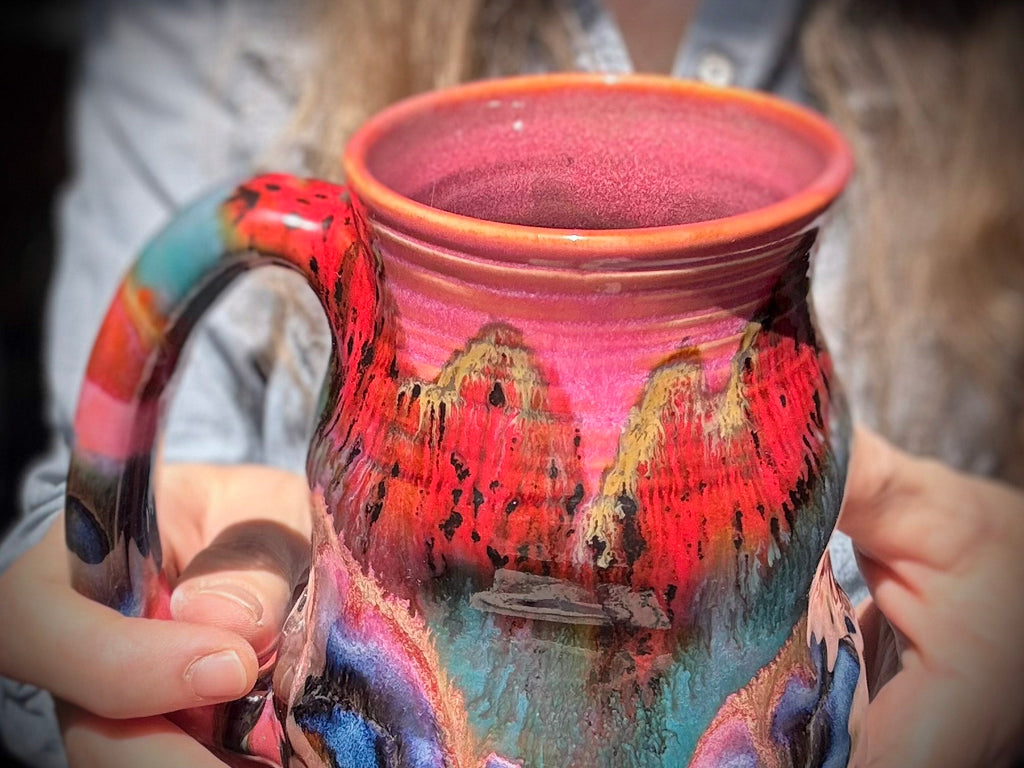 05-B Strawberry Fields Cuddle Mug - TOP SHELF MISFIT, 19 oz.