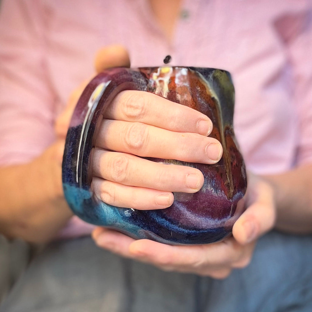 05-C Midnight Rainbow Curvy Mug, 20 oz.