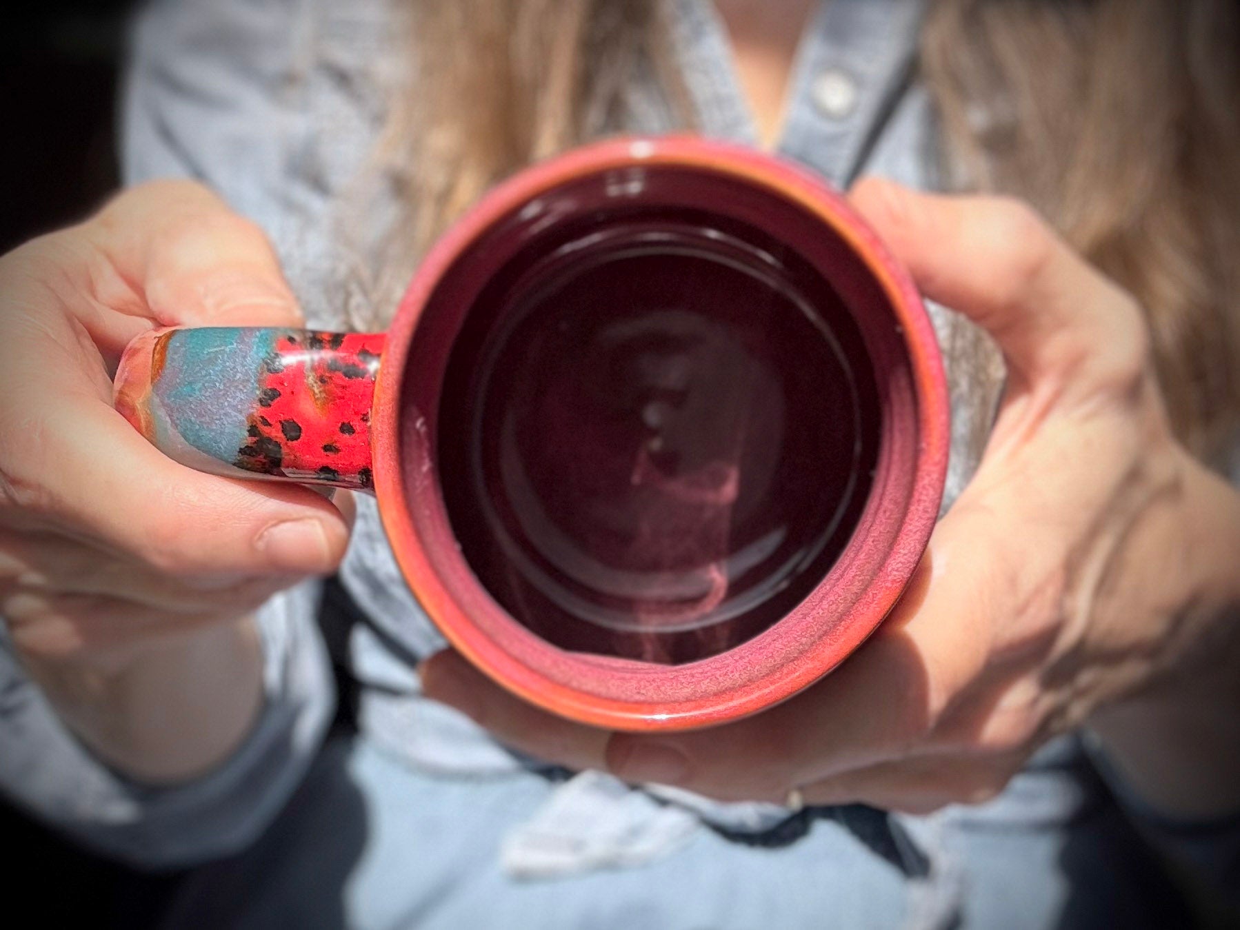 05-B Strawberry Fields Cuddle Mug - TOP SHELF MISFIT, 19 oz.