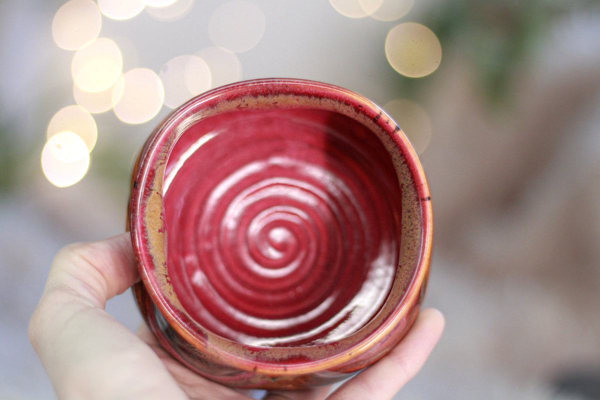 07-TESTER Textured Divot Sipping Bowl, 9 oz.
