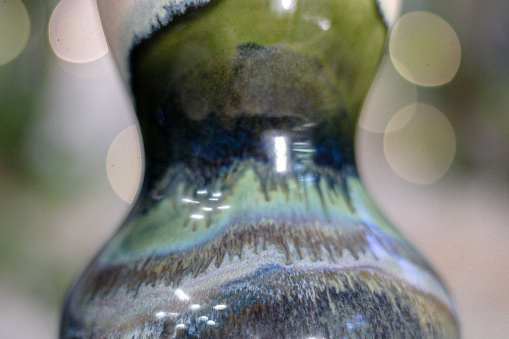 05-A Green Mountain Magic Acorn Gourd Mug, 21 oz.