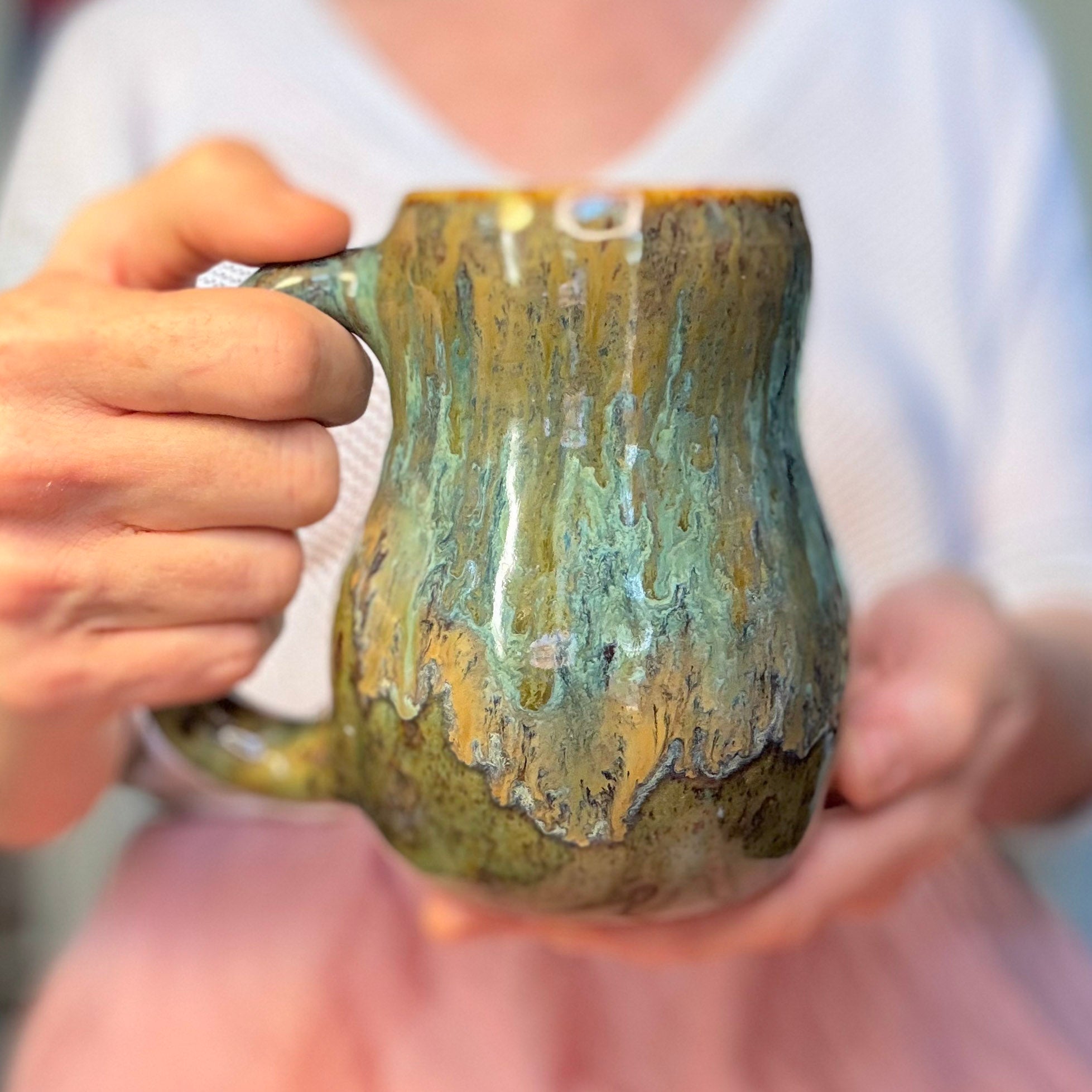 06-D Mossy Wave Gourd Mug, 20 oz.
