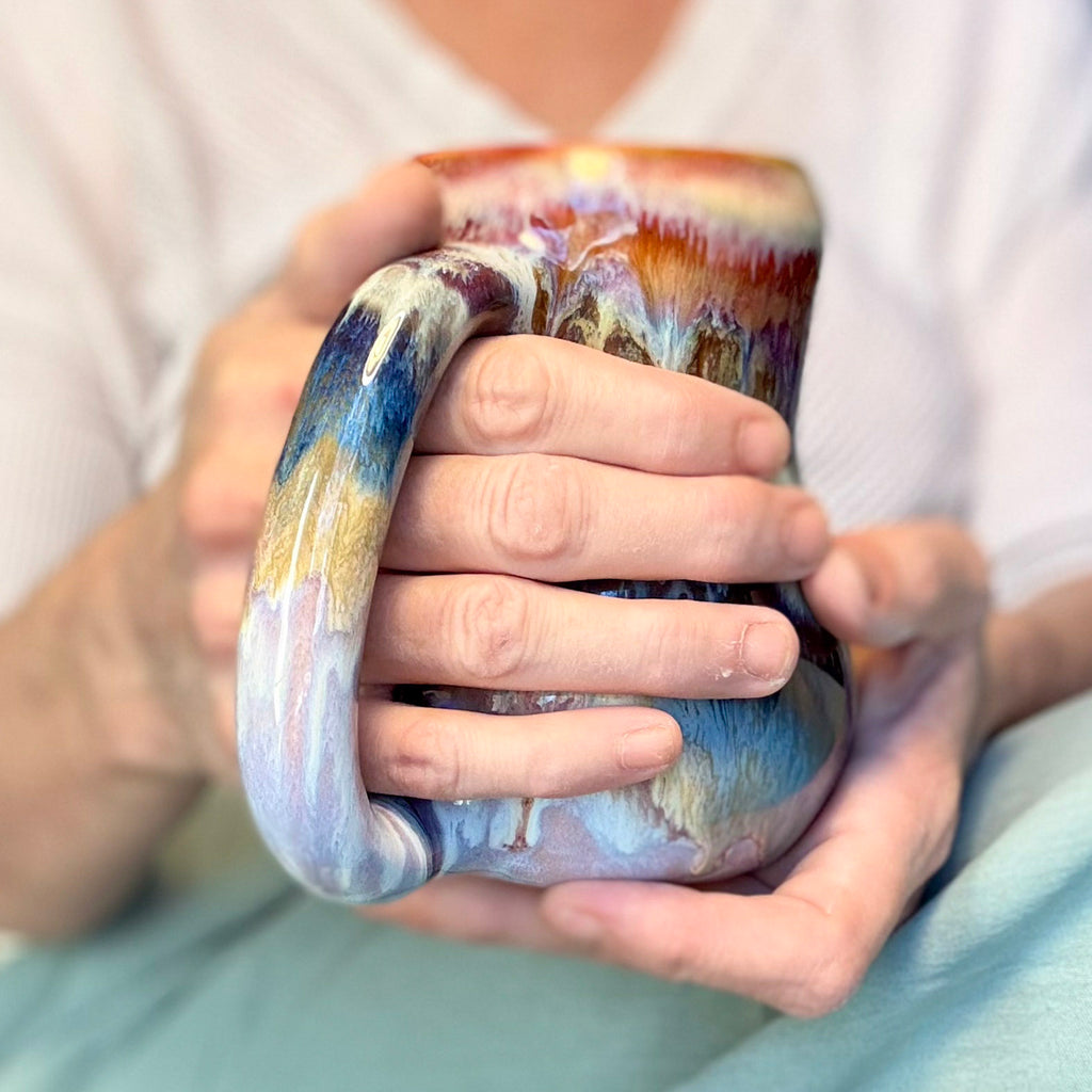 05-C PROTOTYPE Curvy Mug, 20 oz.