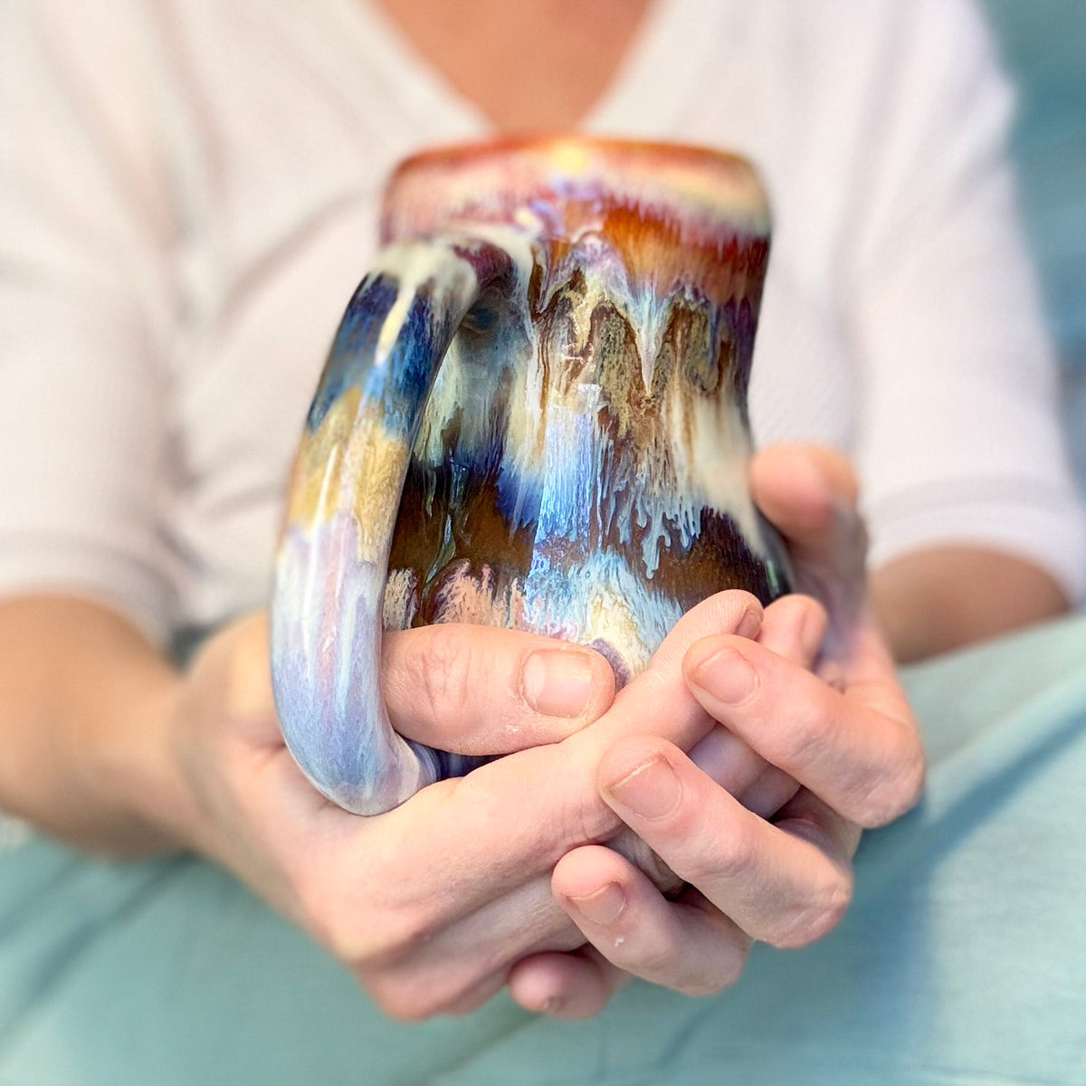 05-C PROTOTYPE Curvy Mug, 20 oz.