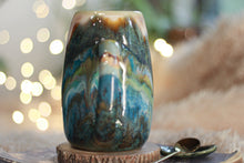 Load image into Gallery viewer, 05-B Green Mountain Magic Mug, 25 oz.