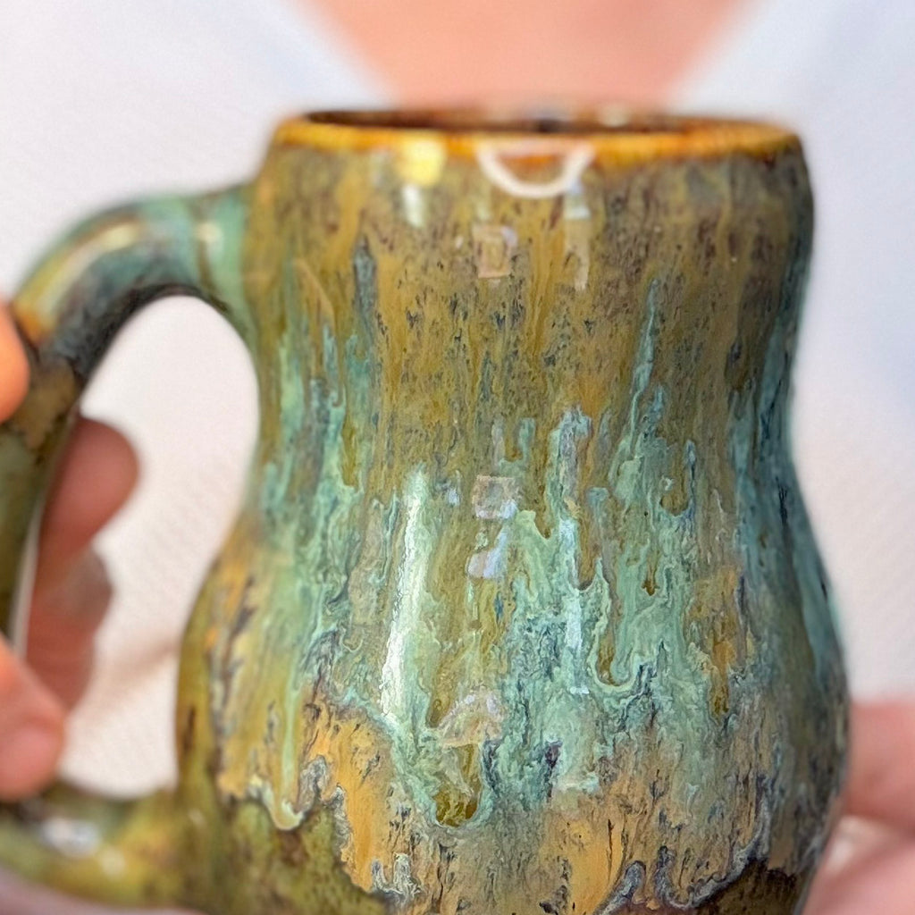 06-D Mossy Wave Gourd Mug, 20 oz.