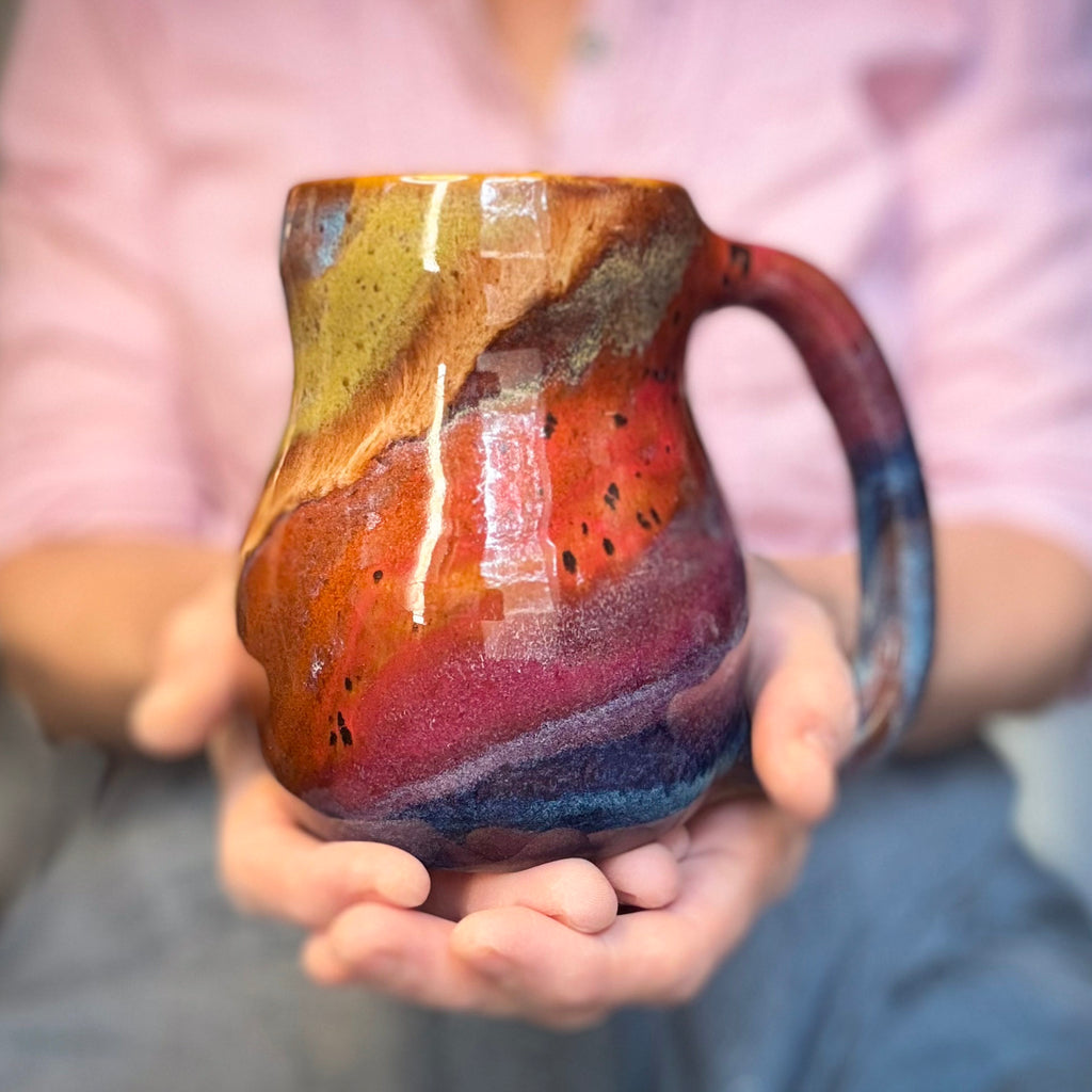 06-C Midnight Rainbow Curvy Mug, 20 oz.