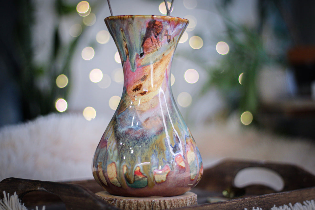 07-C FLOW Vase, 24 oz.